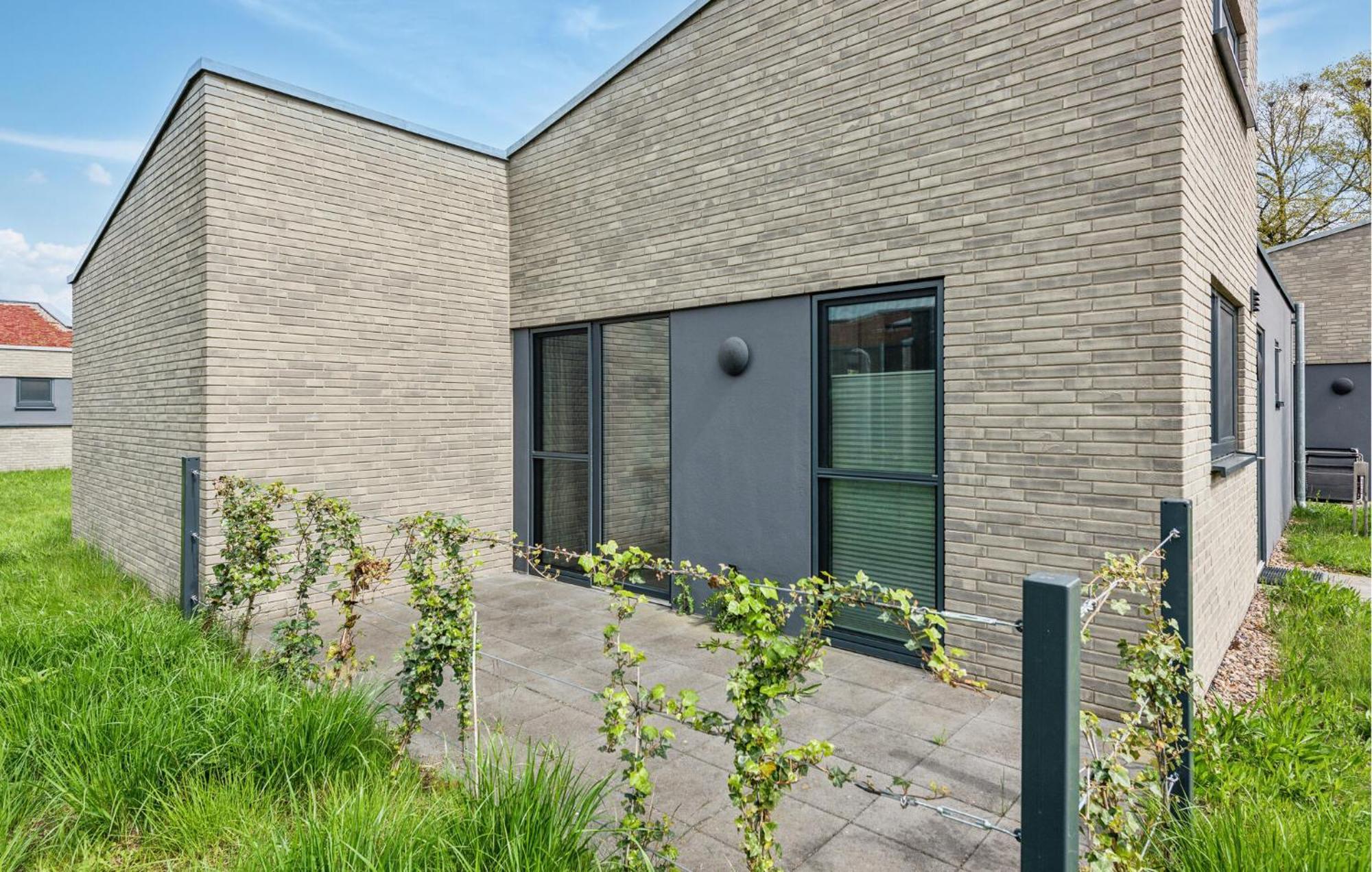 Lovely Home In Lembruch-Duemmer See With Wifi Exteriör bild